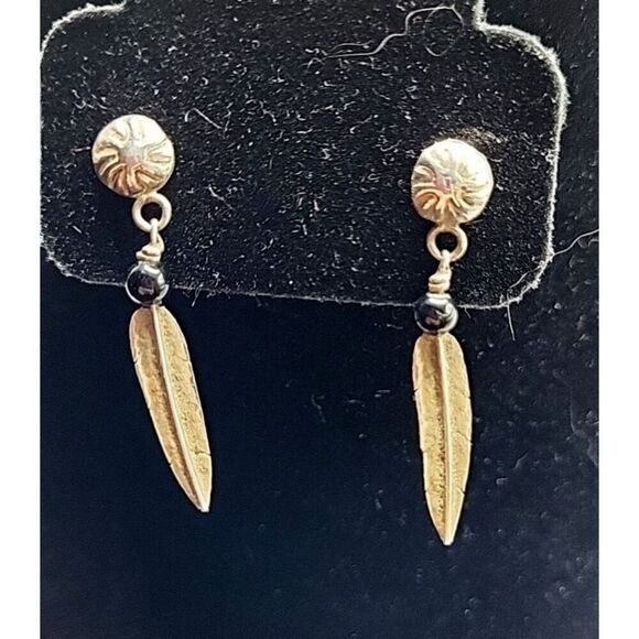 Native Made Sterling Feather Earrings 1.5in - Picture 1 of 5